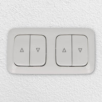 EBROM SET IDEE: BUSCH JÄGER 2 x Jalousieschalter Rolladenschalter 2000/4 US (2000/4US) Reflex Si alpinweiß glänzend Komplettset mit Aufdruck Pfeil auf/ab + EBROM Phasenprüfer zur Montage